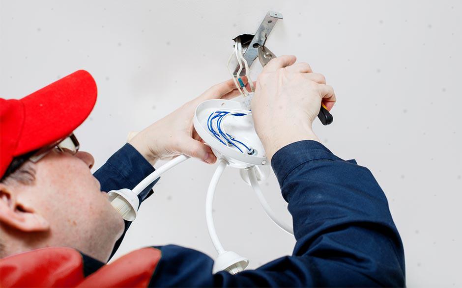 cherche électricien pas cher Paris 20