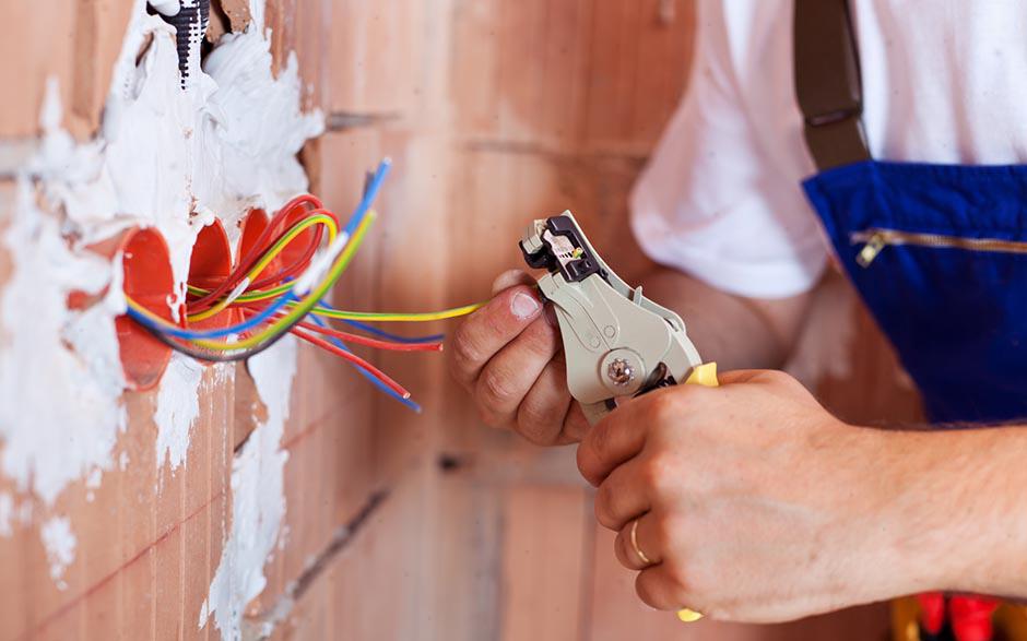 cherche électricien pas cher Paris 20